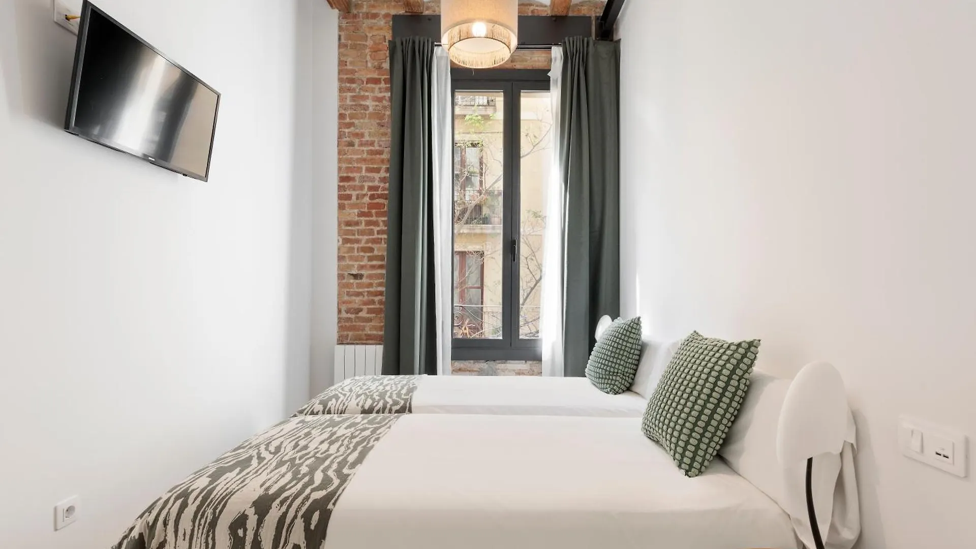 Poble Sec Charming Apartment Spain