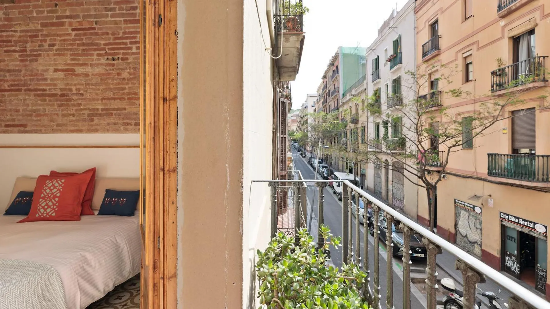 Poble Sec Charming Apartment  Barcelona
