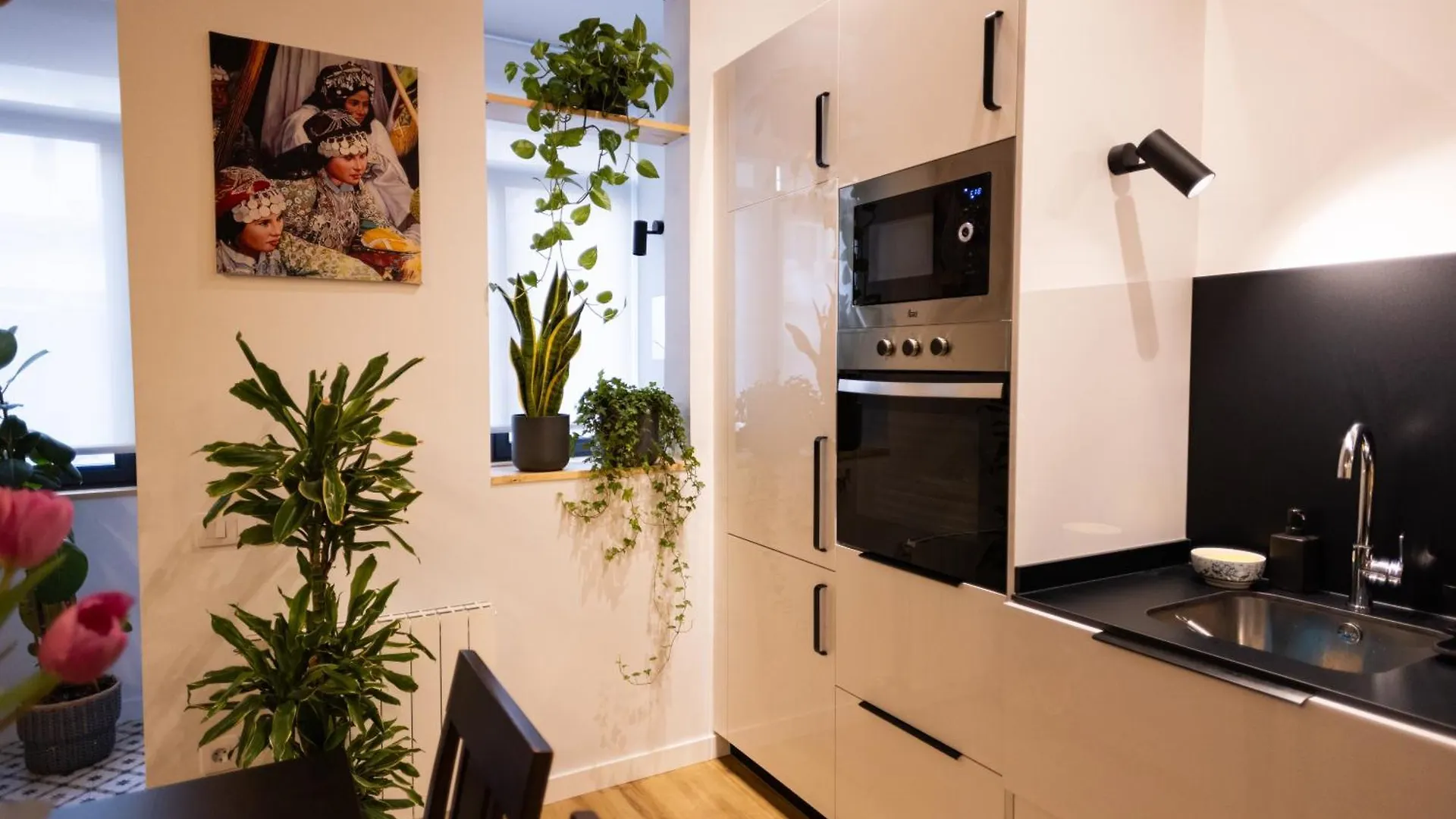 Poble Sec Charming Apartment